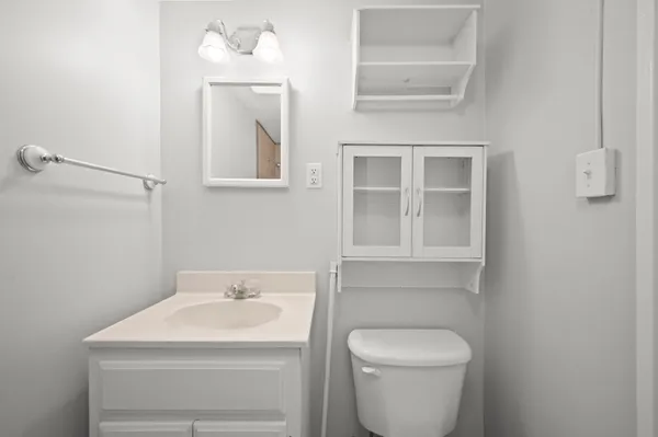 $805 | 521 Hawkins Road, Unit 4, Clarksville, TN 37040