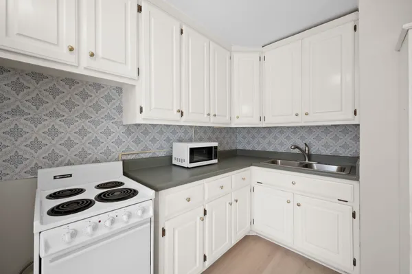 $805 | 521 Hawkins Road, Unit 4, Clarksville, TN 37040