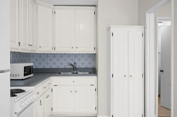 $805 | 521 Hawkins Road, Unit 4, Clarksville, TN 37040