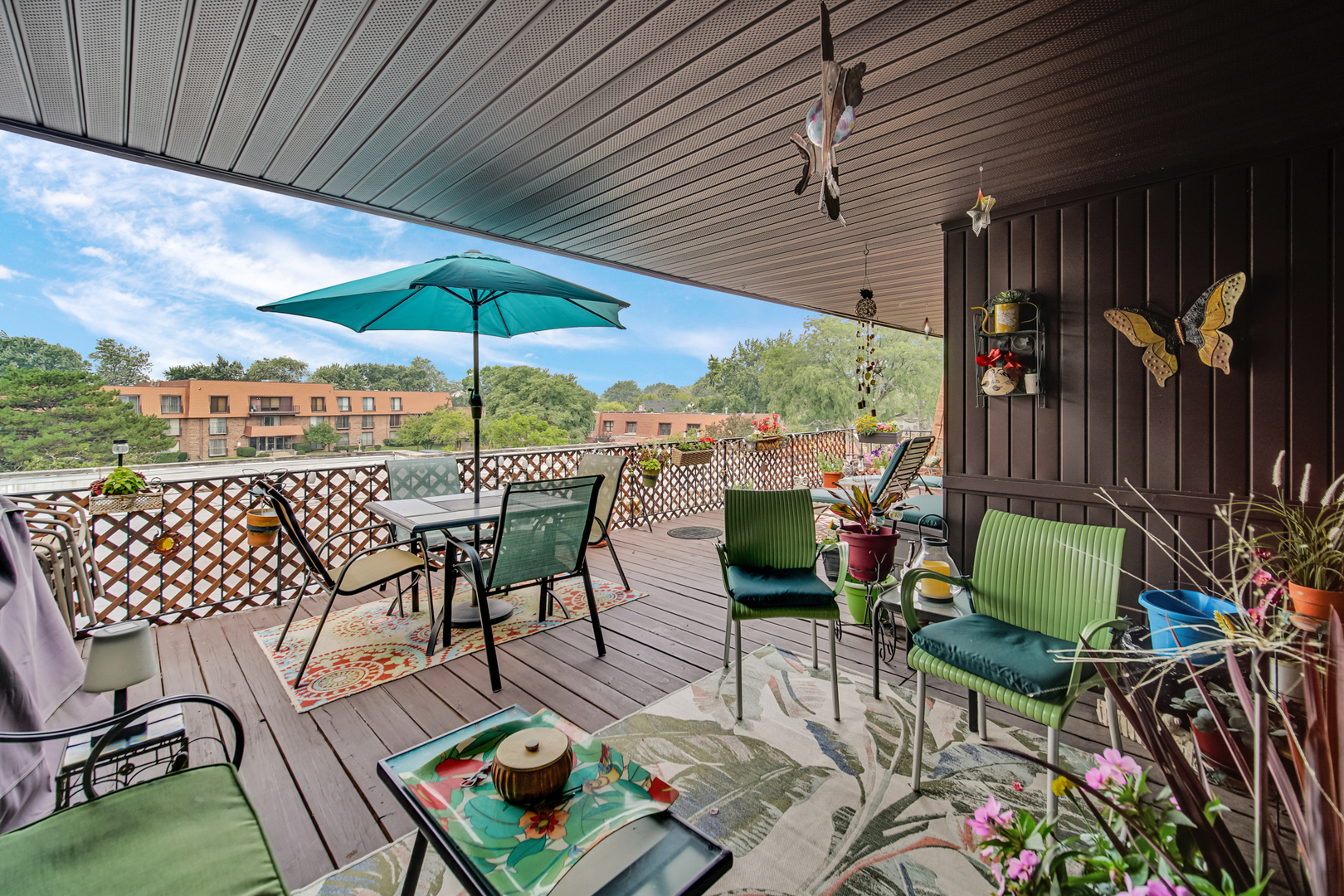 4000 Dundee Road, Unit 302 Northbrook, IL 60062 - Photo 11 of 12 an outdoor space with furniture