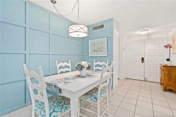 $249,000 | 1800 Southeast St Lucie Boulevard, Unit 8101, Stuart, FL 34996