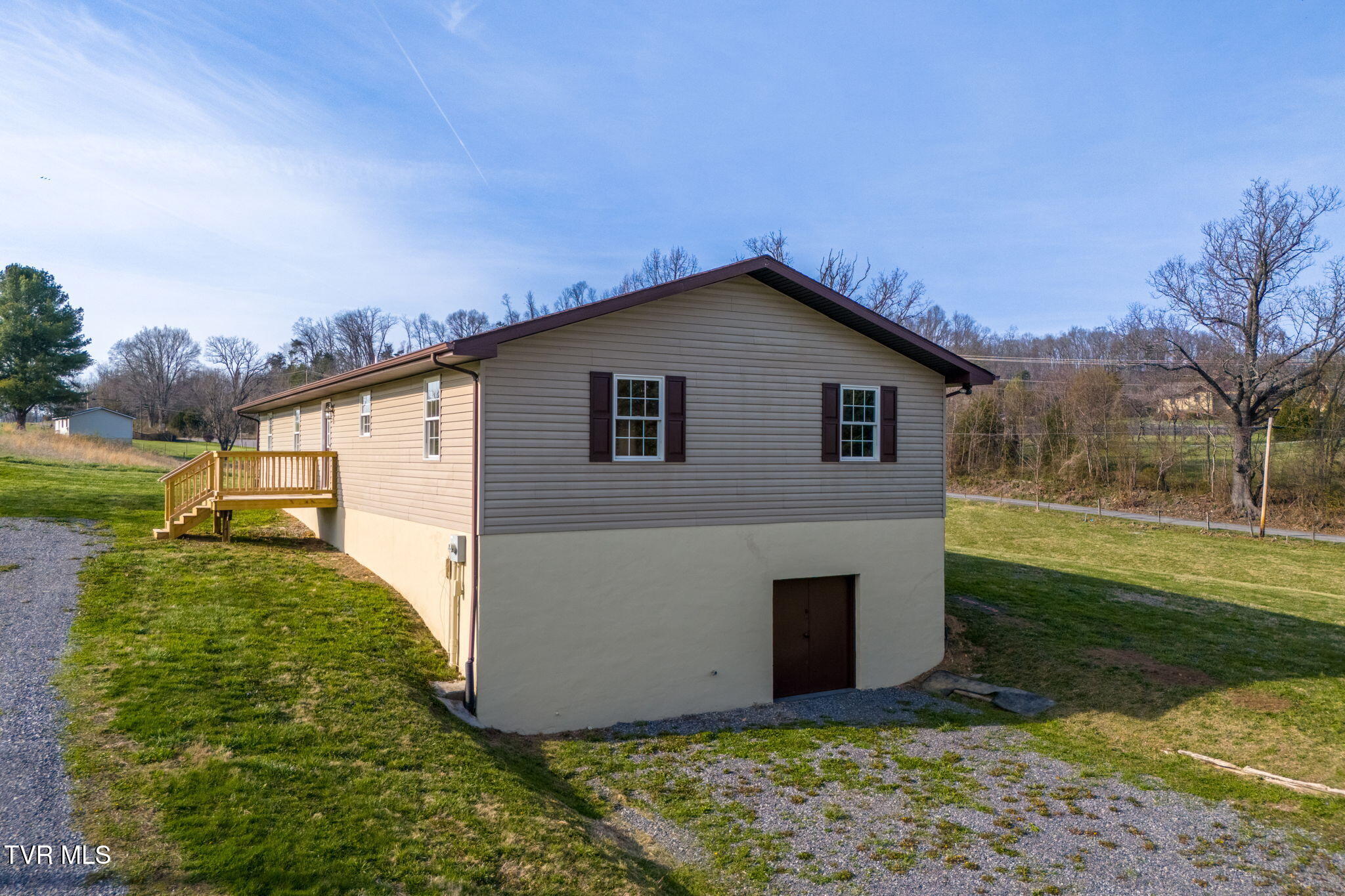 20004 Bethel Road Abingdon, VA 24211 - Photo 5 of 41 5-web-or-mls-20036-bethel-rd