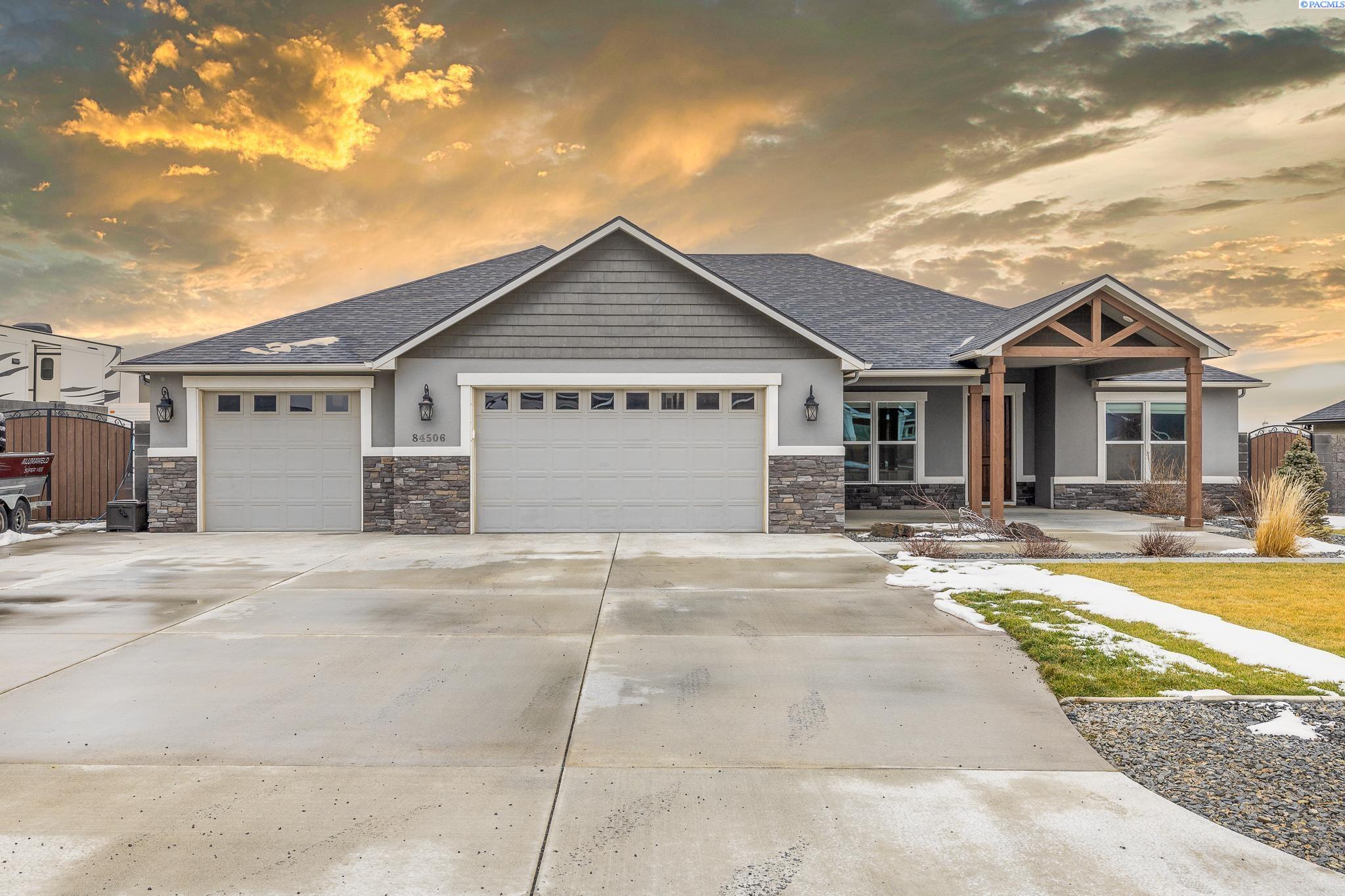 84506 Wallowa Road Kennewick, WA 99338 - Photo 1 of 37 Gallery Image 1