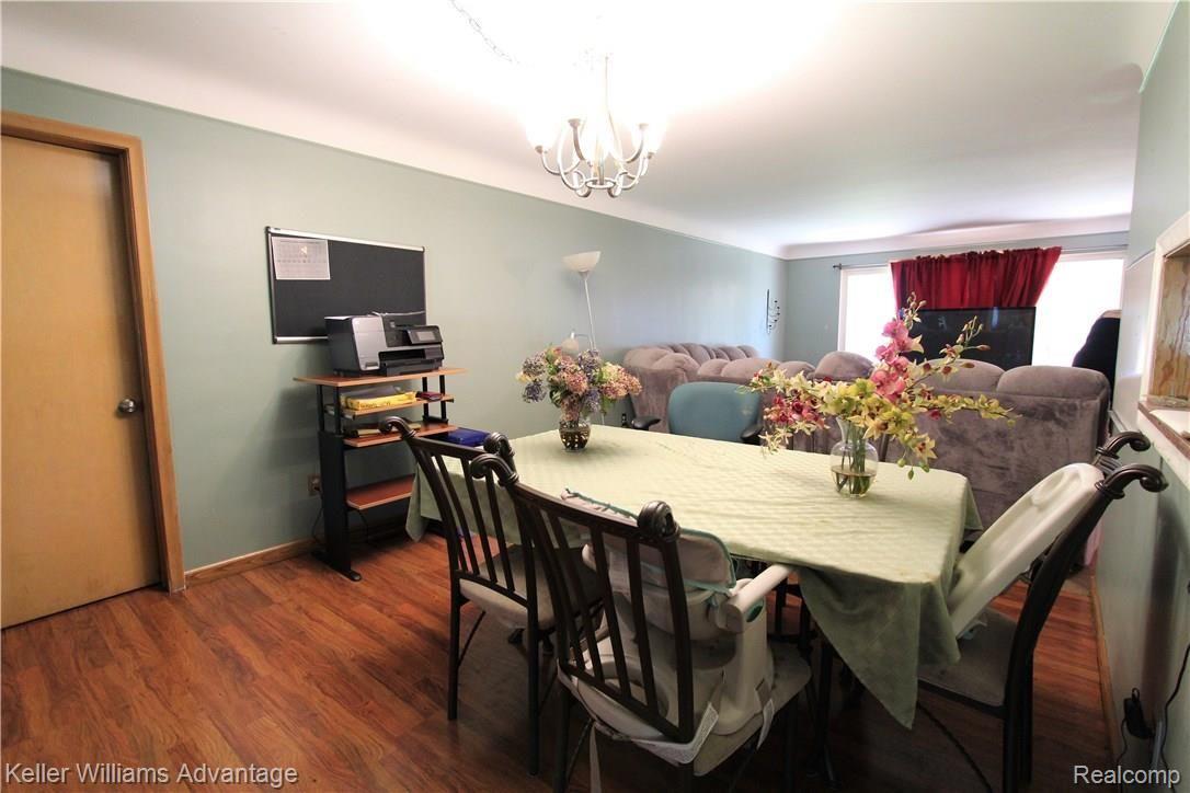 19151 Meadowbrook Road Northville, MI 48167 - Photo 2 of 12 Dining.jpg