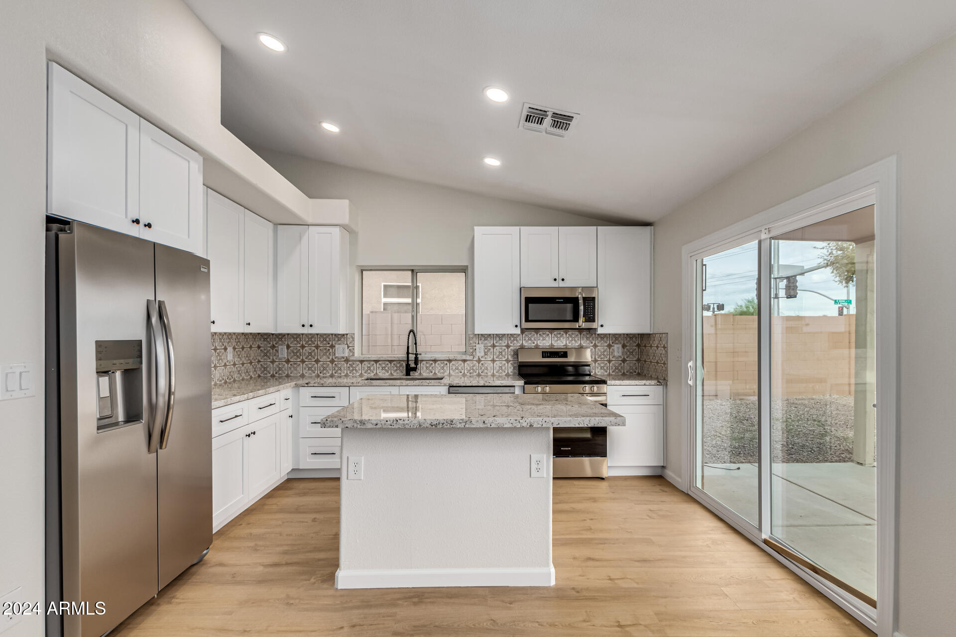 857 South Del Rancho Mesa, AZ 85208 - Photo 17 of 41 18 - Del Rancho