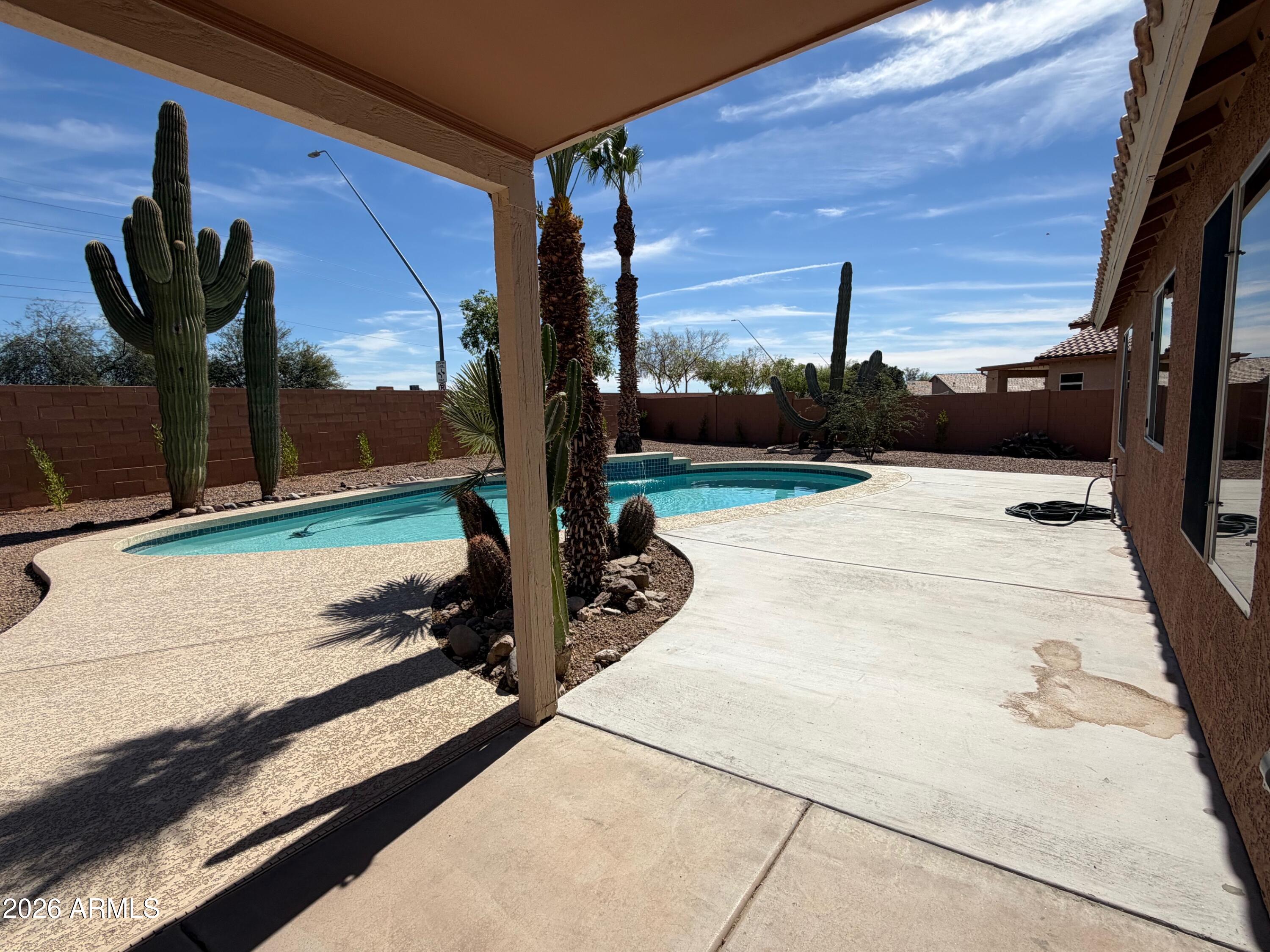 857 South Del Rancho Mesa, AZ 85208 - Photo 3 of 41 image4