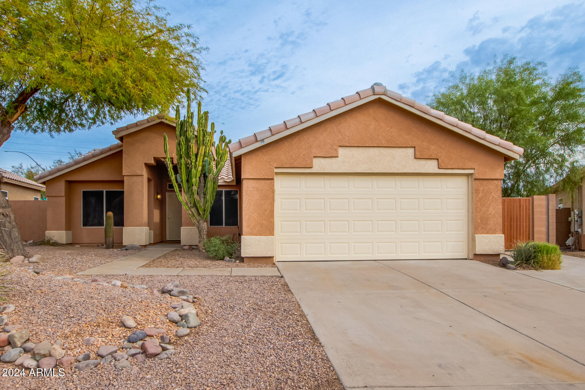 857 South Del Rancho Mesa, AZ 85208 - Photo 33 of 41 01 - Del Rancho