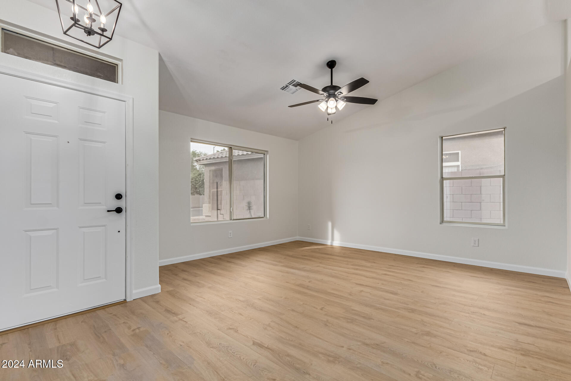 857 South Del Rancho Mesa, AZ 85208 - Photo 7 of 41 09 - Del Rancho