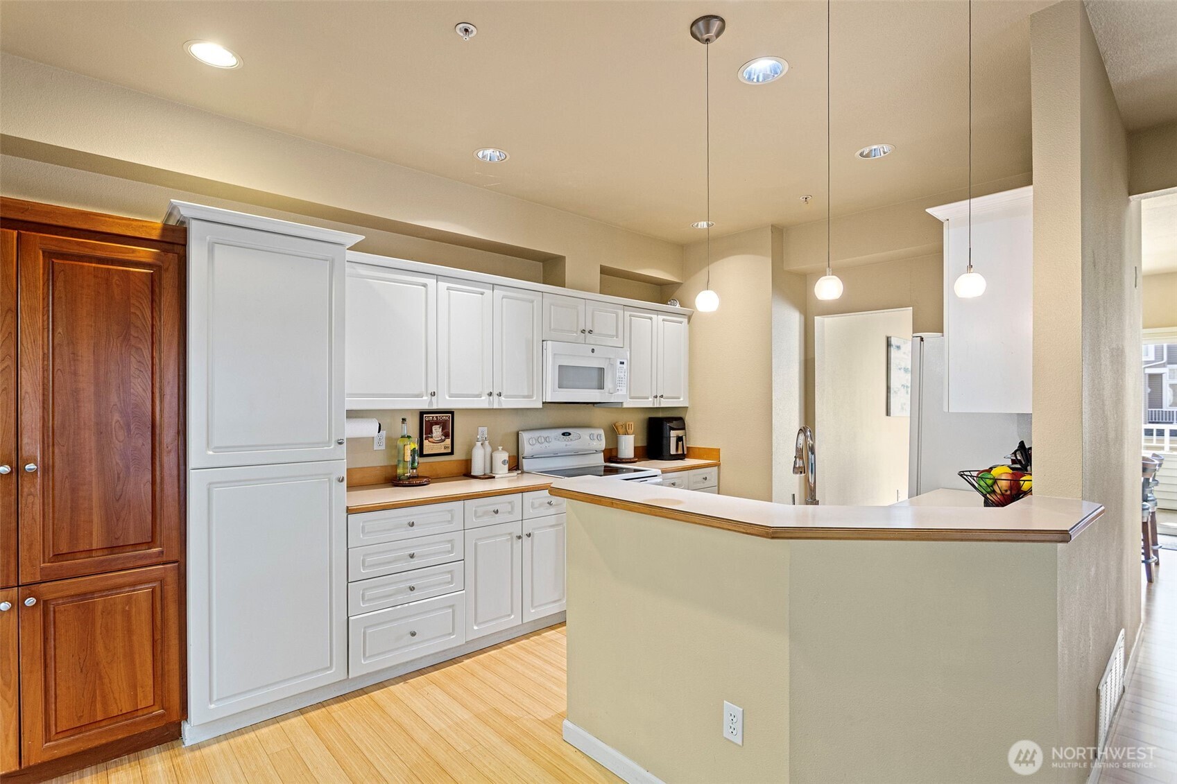 4632 Morris Avenue South, Unit 4632 Renton, WA 98055 - Photo 10 of 32