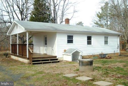 5493 Courtneys Corner Road Sumerduck, VA 22742 - Photo 18 of 21 Exterior (Rear)