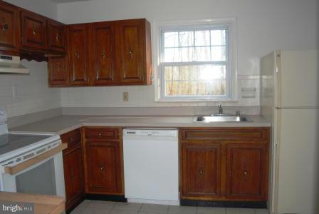 5493 Courtneys Corner Road Sumerduck, VA 22742 - Photo 4 of 21 Kitchen