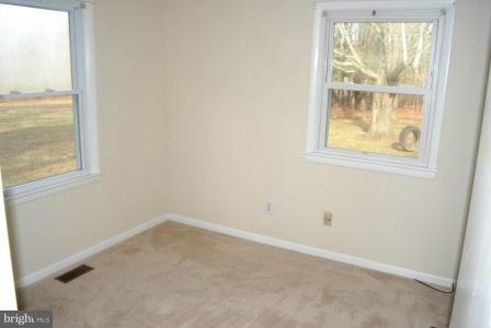 5493 Courtneys Corner Road Sumerduck, VA 22742 - Photo 10 of 21 Bedroom