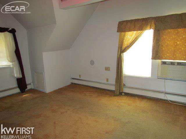 8038 Corunna Road Flint, MI 48532 - Photo 9 of 21 21146908-8.JPG