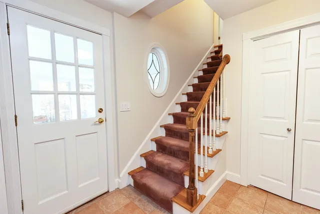 $994,900 | 17 Kittredge Road, Mont Vernon, NH 03057