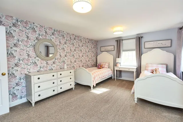 $994,900 | 17 Kittredge Road, Mont Vernon, NH 03057