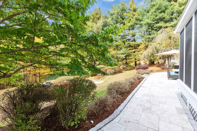 $994,900 | 17 Kittredge Road, Mont Vernon, NH 03057