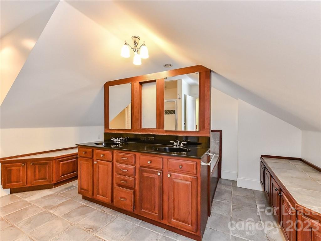 1923 Ewing Avenue Charlotte, NC 28203 - Photo 27 of 39 a view of a kitchen with electric appliances