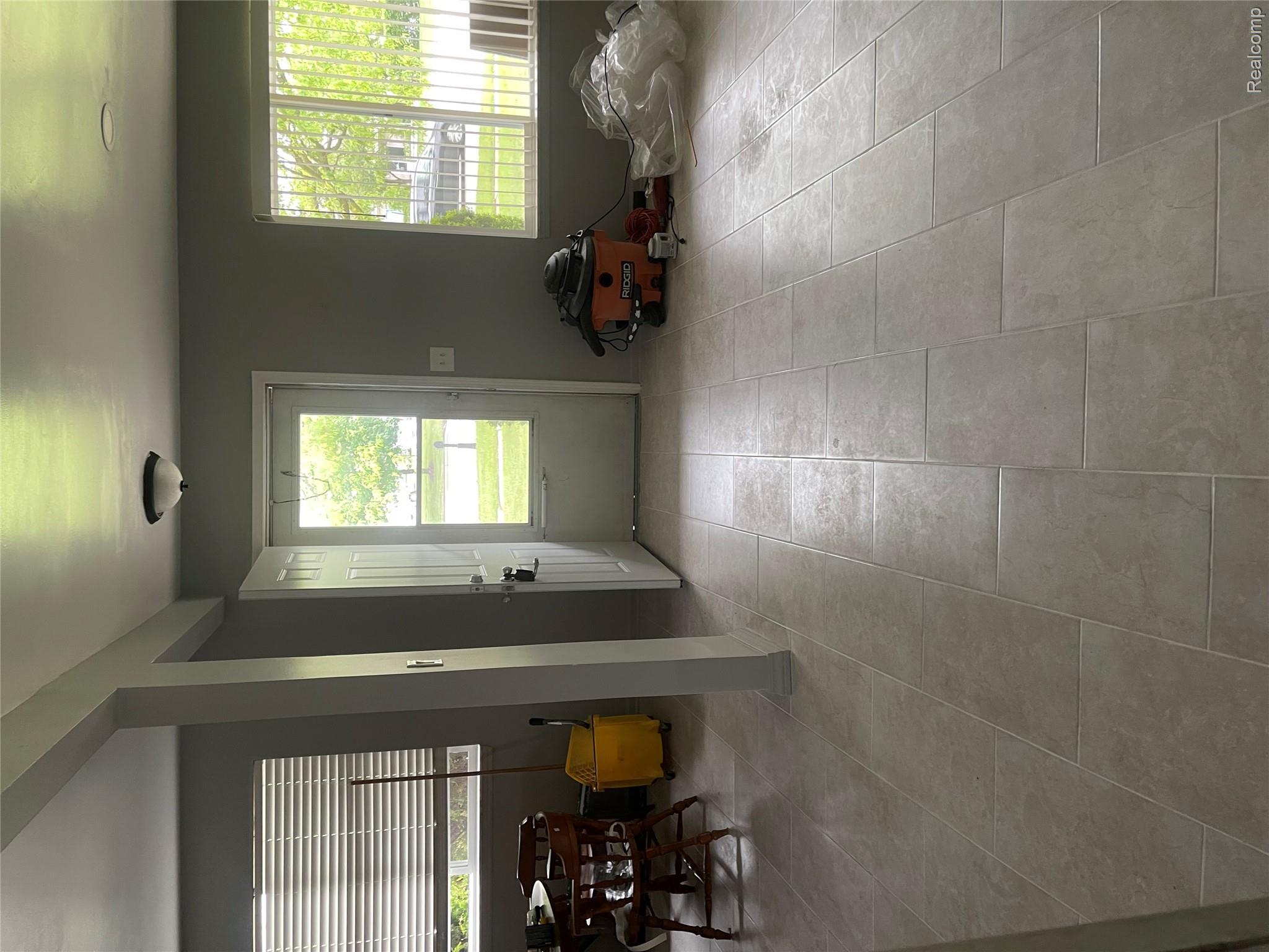 31779 Ryan Road Warren, MI 48092 - Photo 2 of 10