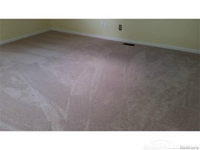 2551 Roseview Drive Rochester Hills, MI 48306 - Photo 29 of 39