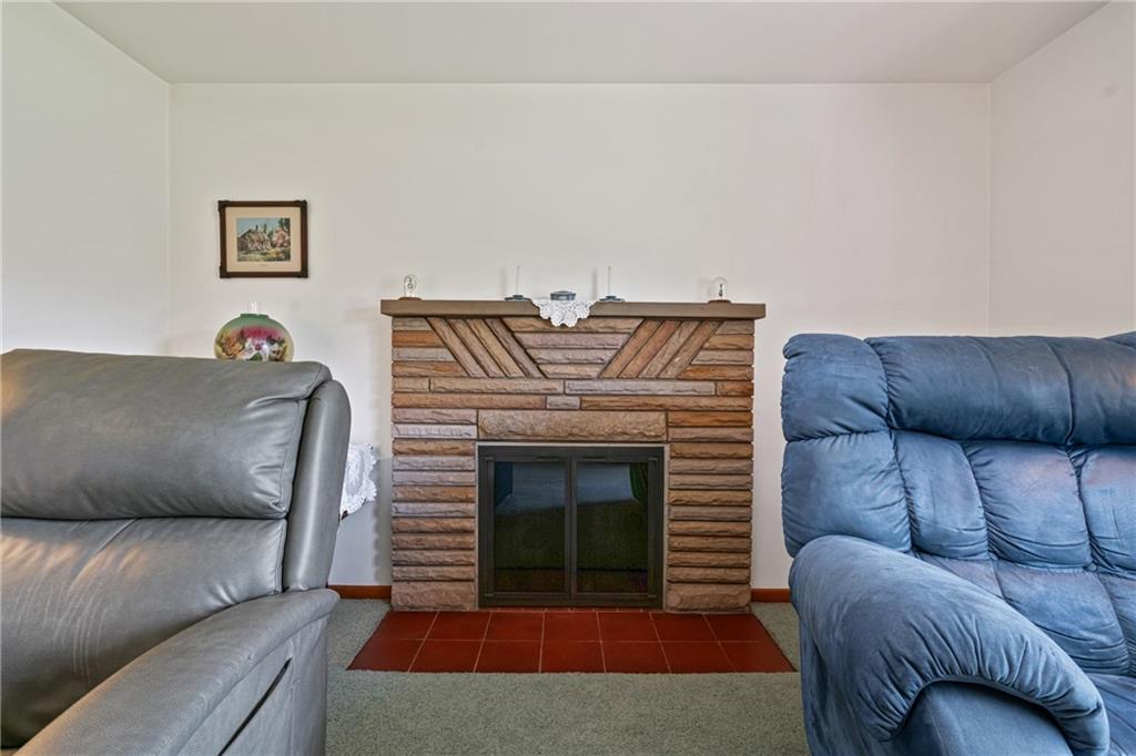 642 Wallace Run Road Beaver Falls, PA 15010 - Photo 23 of 34