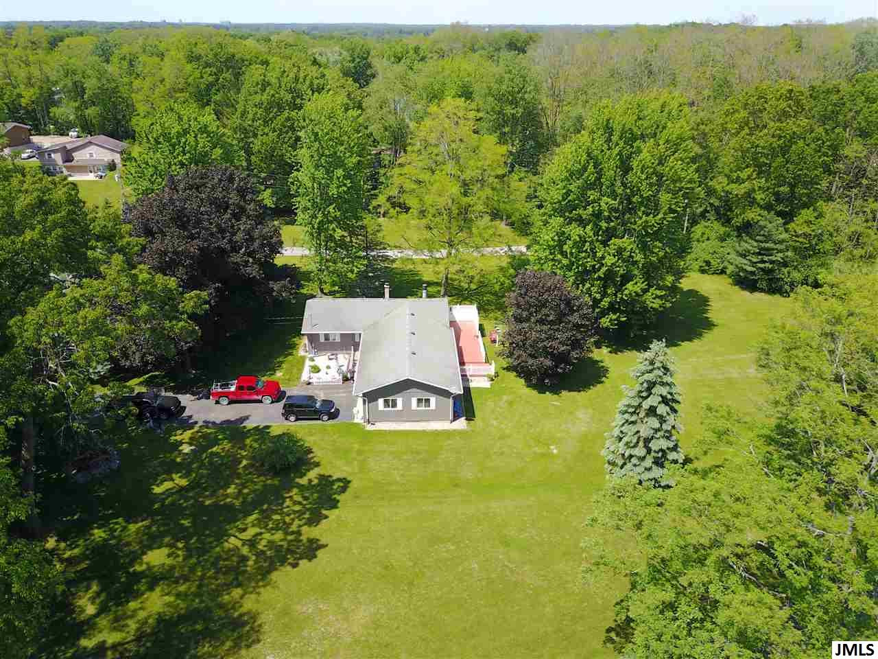 4709 Draper Road Jackson, MI 49203 - Photo 3 of 28 Photo 3