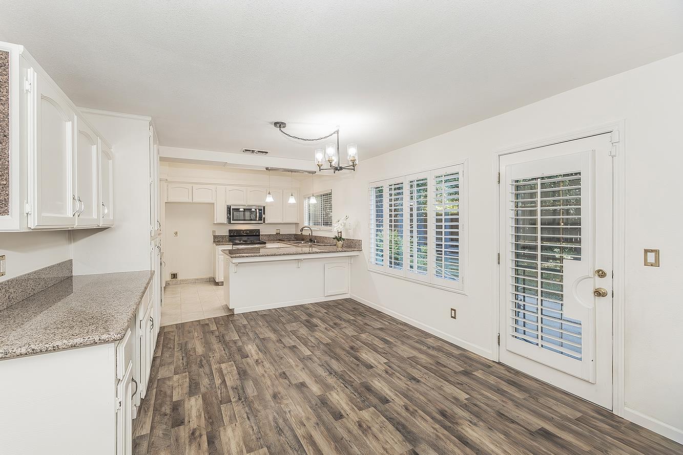 837 East Buckhill Road Fresno, CA 93720 - Photo 11 of 55