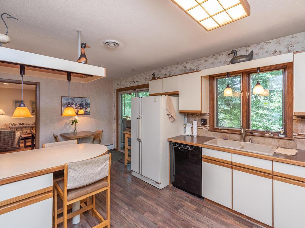 3833 Vandan Road Minnetonka, MN 55345 - Photo 11 of 33