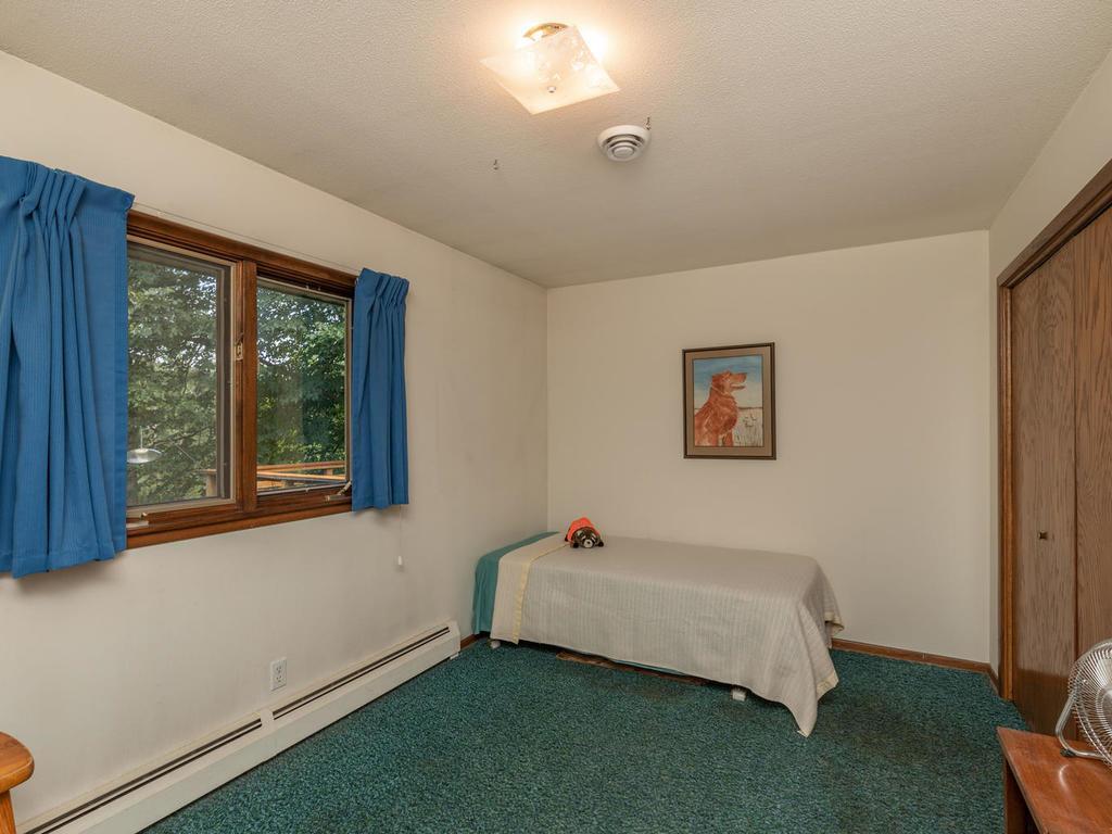 3833 Vandan Road Minnetonka, MN 55345 - Photo 19 of 33