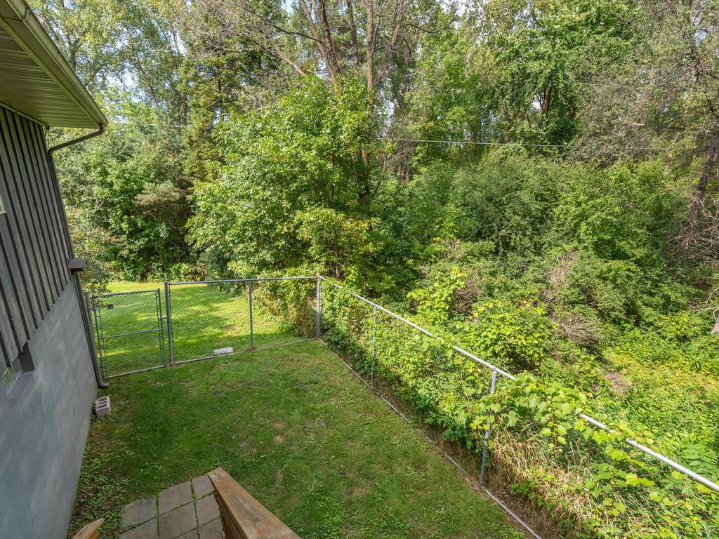 3833 Vandan Road Minnetonka, MN 55345 - Photo 24 of 33