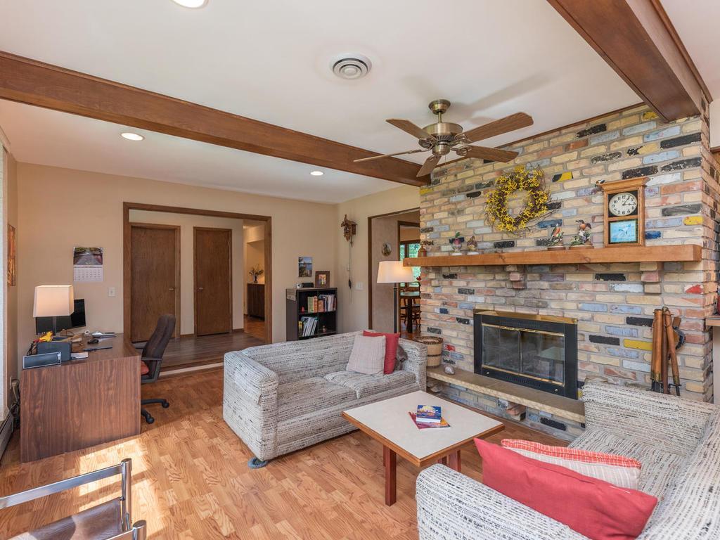 3833 Vandan Road Minnetonka, MN 55345 - Photo 6 of 33