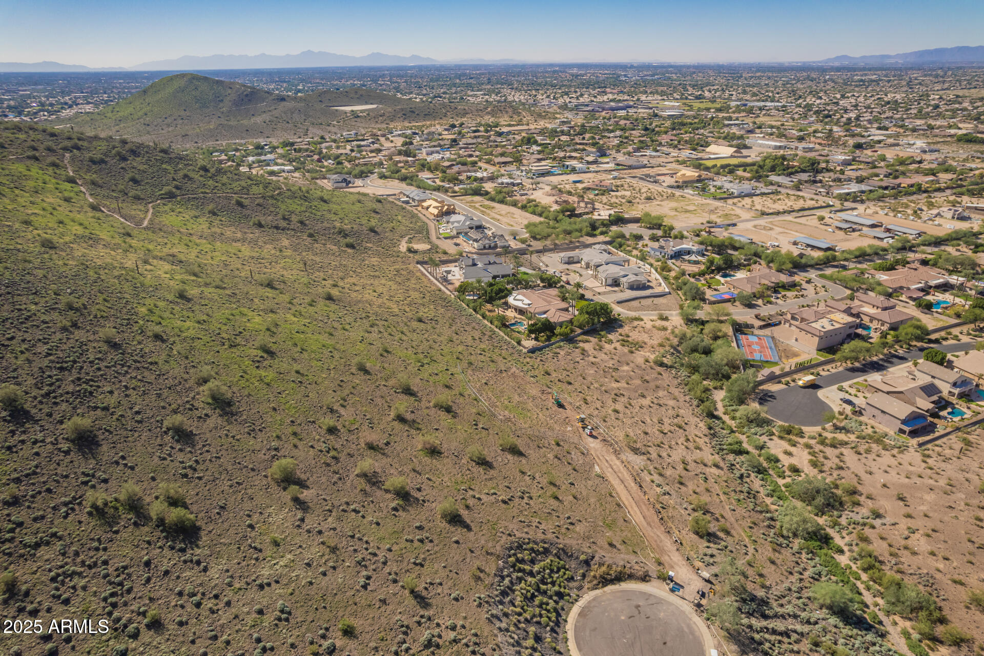 6161 West Alameda Road, Unit 14 Glendale, AZ 85310 - Photo 8 of 14 a view of a sky from a yard