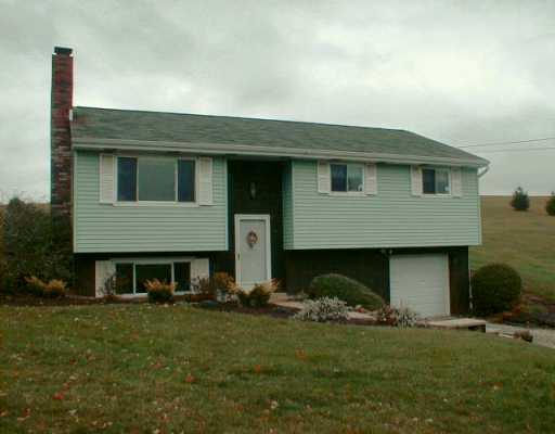 1019 Spring Hill Road Murrysville, PA 15668 - Photo 1 of 8 Exterior Front.