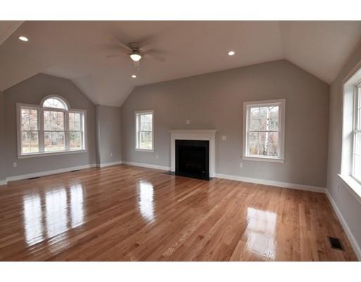 91 McDonald Road Wilmington, MA 01887 - Photo 11 of 29 Gallery Image 11