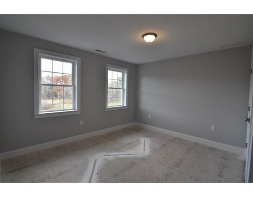 91 McDonald Road Wilmington, MA 01887 - Photo 21 of 29 Gallery Image 21