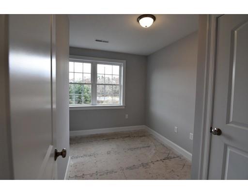91 McDonald Road Wilmington, MA 01887 - Photo 23 of 29 Gallery Image 23
