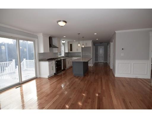 91 McDonald Road Wilmington, MA 01887 - Photo 8 of 29 Gallery Image 8