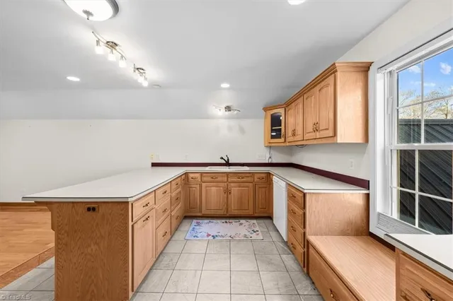 $1,095,000 | 23901 Nc Highway, Bennett, NC 27208