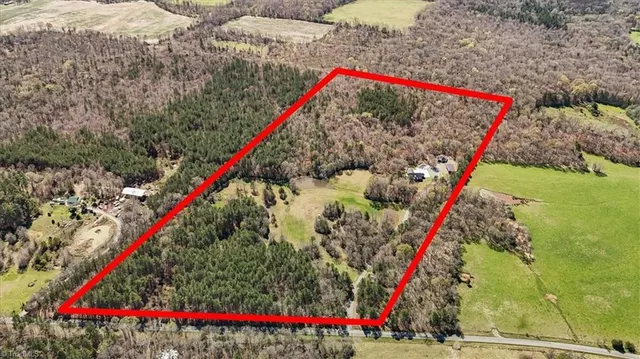 $1,095,000 | 23901 Nc Highway, Bennett, NC 27208