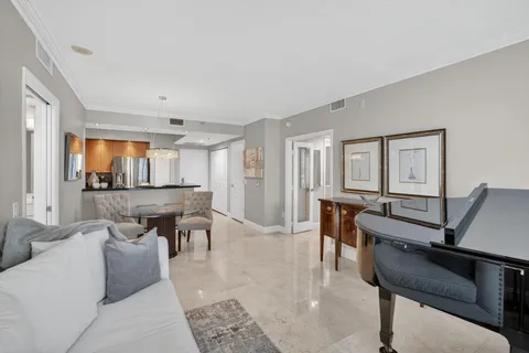 $564,900 | 350 Southeast 2nd Street, Unit 640, Fort Lauderdale, FL 33301
