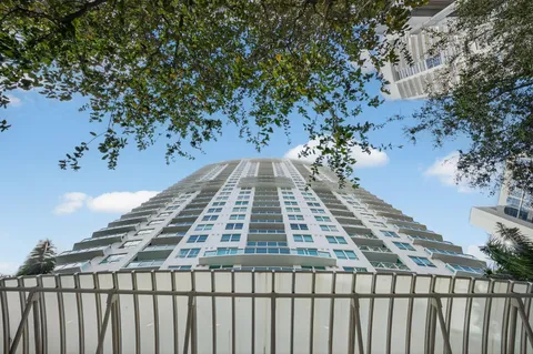$564,900 | 350 Southeast 2nd Street, Unit 640, Fort Lauderdale, FL 33301