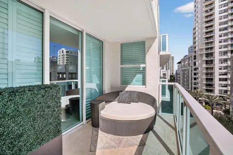 $564,900 | 350 Southeast 2nd Street, Unit 640, Fort Lauderdale, FL 33301