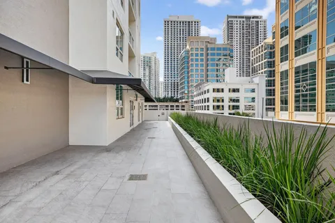$564,900 | 350 Southeast 2nd Street, Unit 640, Fort Lauderdale, FL 33301