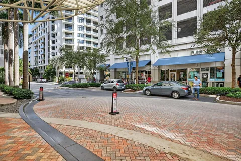 $564,900 | 350 Southeast 2nd Street, Unit 640, Fort Lauderdale, FL 33301