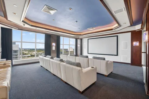 $564,900 | 350 Southeast 2nd Street, Unit 640, Fort Lauderdale, FL 33301