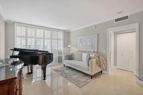 $564,900 | 350 Southeast 2nd Street, Unit 640, Fort Lauderdale, FL 33301