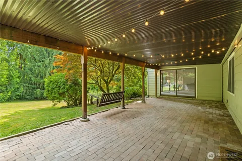 $1,025,000 | 25803 Southeast 157th Street, Issaquah, WA 98027