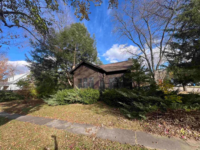 $287,000 | 1102 Church Street, Wisconsin Dells, WI 53965