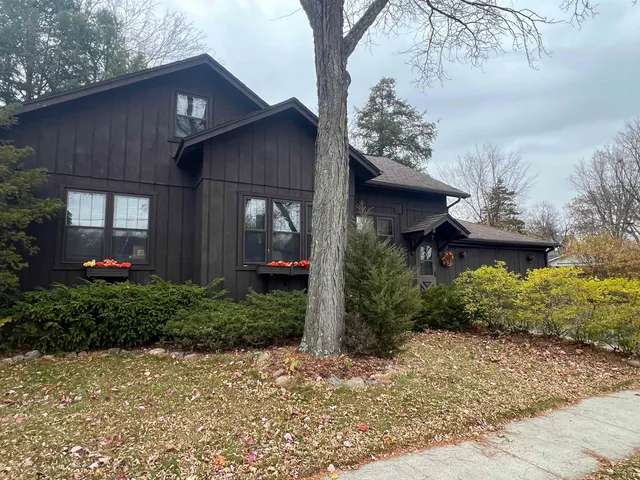 $287,000 | 1102 Church Street, Wisconsin Dells, WI 53965