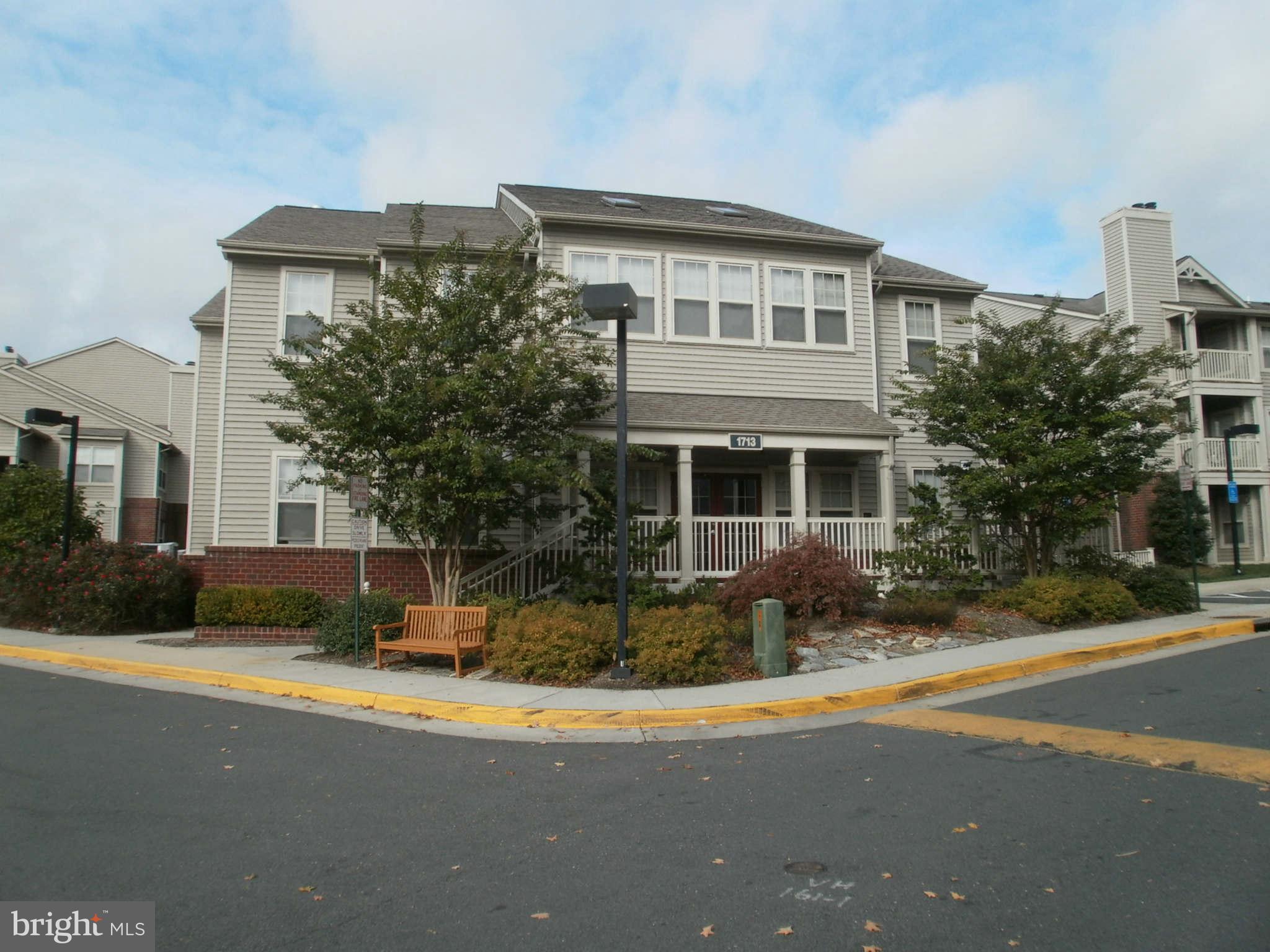 1781 Jonathan Way, Unit L Reston, VA 20190 - Photo 9 of 15 New Clubhouse