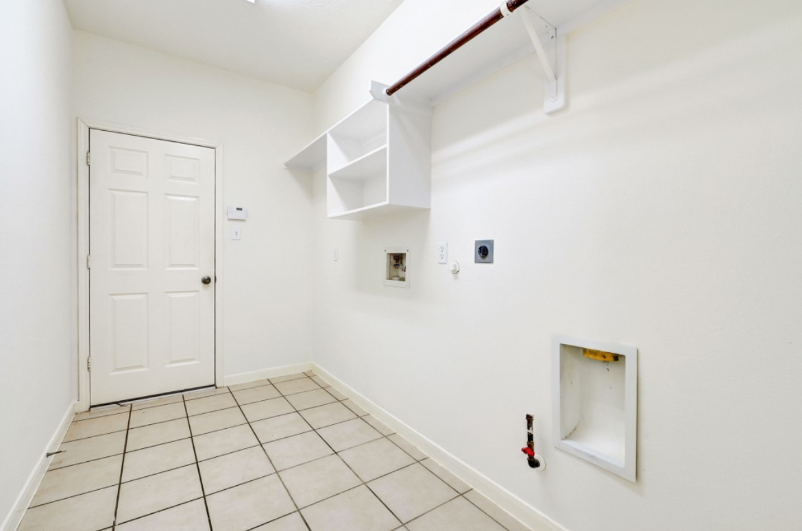 3306 Colleville Sur Mer Lane Spring, TX 77388 - Photo 37 of 40 a view of an empty room